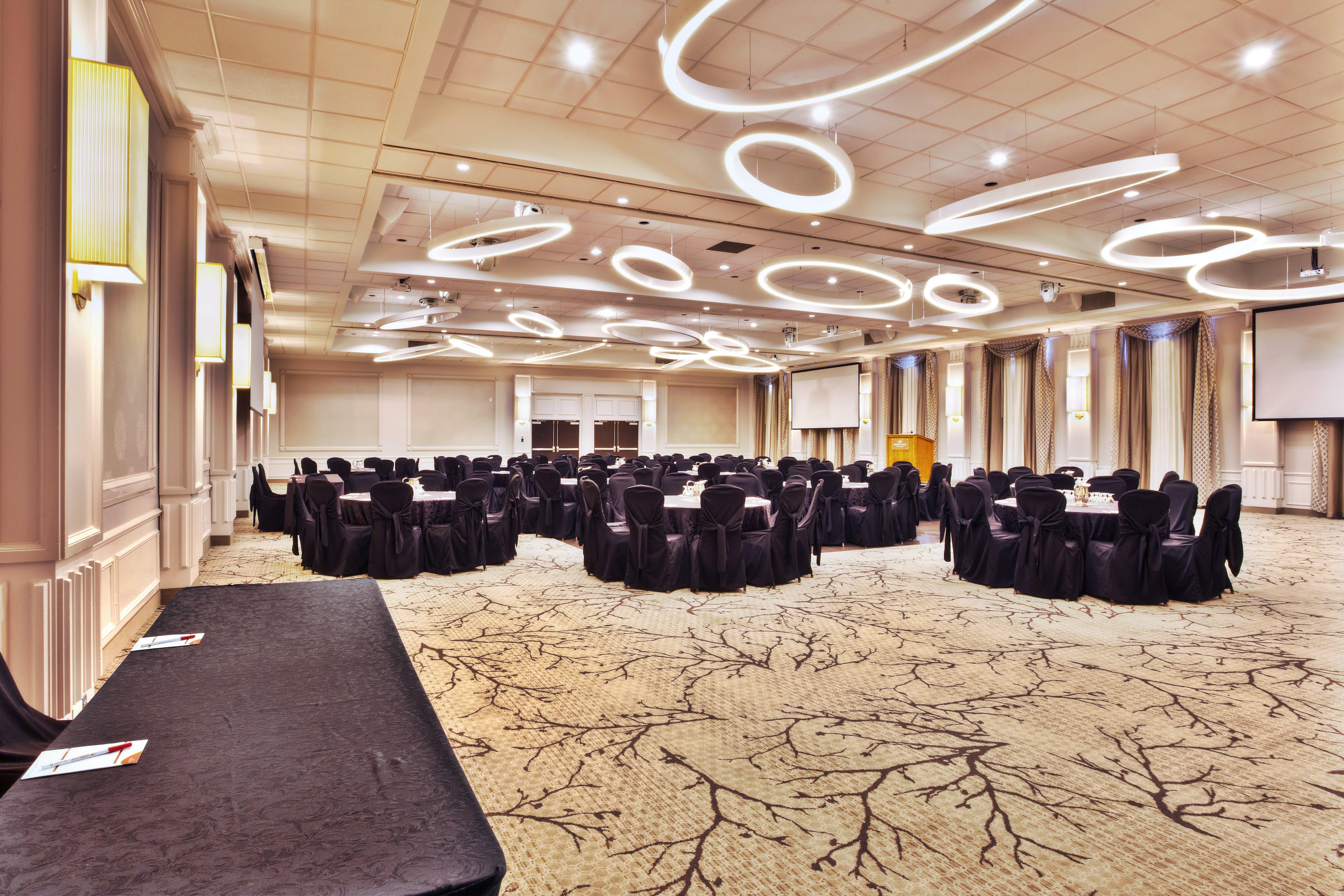 Hotel Crowne Plaza Kitchener-Waterloo By Ihg Exterior foto