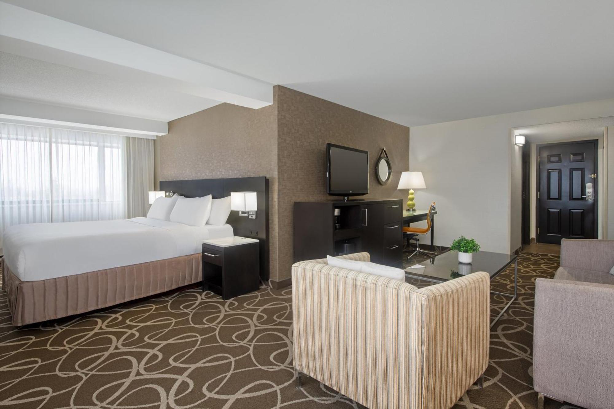 Hotel Crowne Plaza Kitchener-Waterloo By Ihg Exterior foto