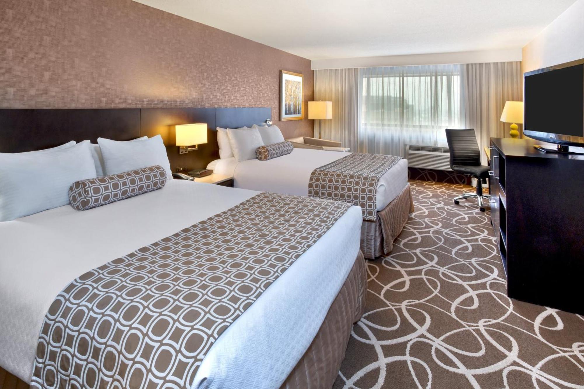 Hotel Crowne Plaza Kitchener-Waterloo By Ihg Exterior foto